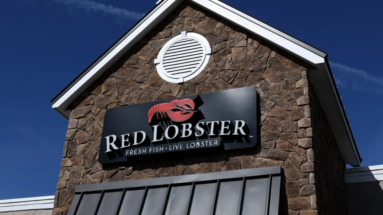 Red Lobster Is Shutting Down Over 50 Restaurants, and Selling Everything